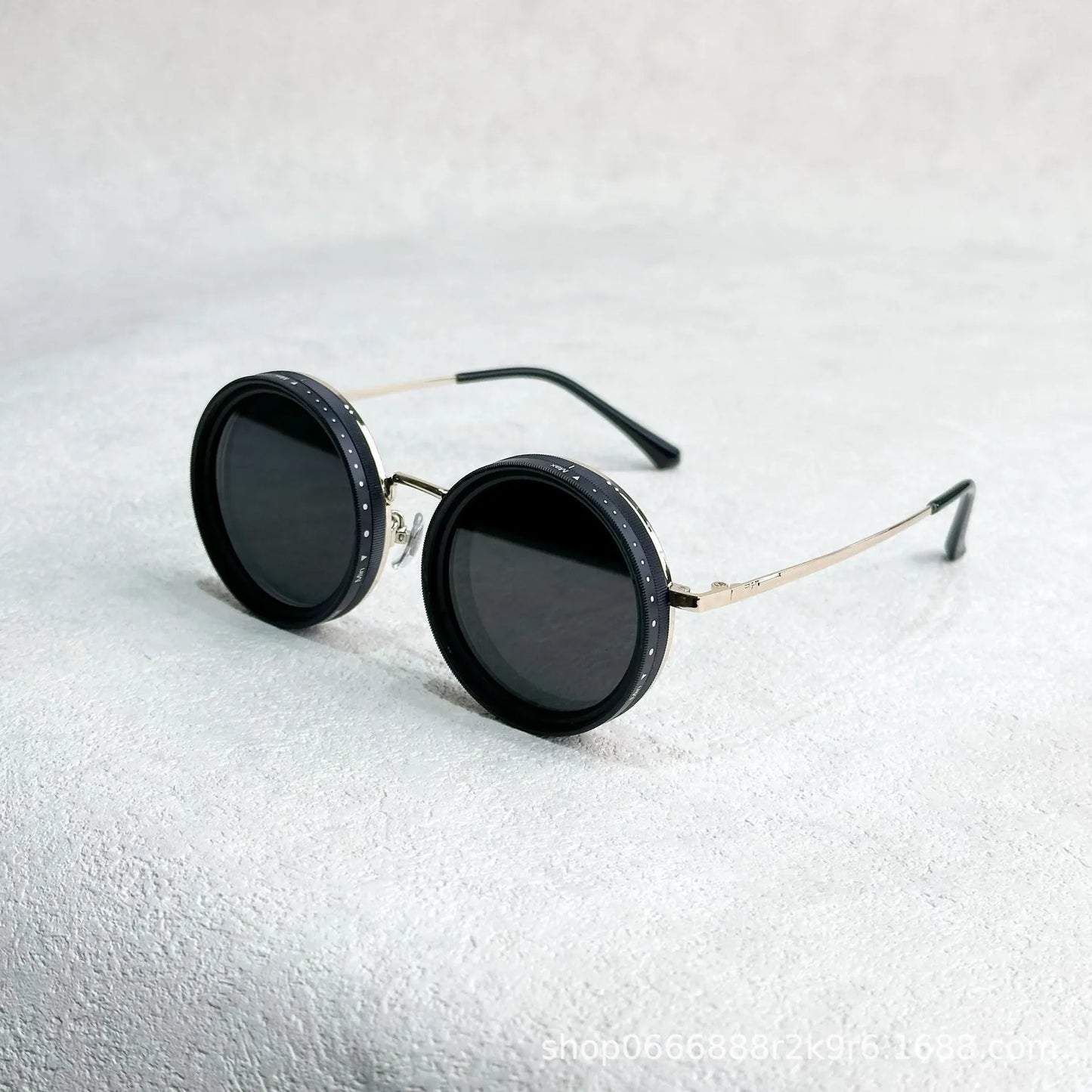 Adjustable dimming sunglasses